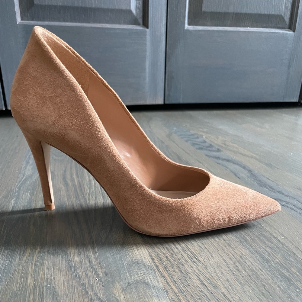 Woman’s heals. Bridge Swede. Size 7.5 from Aldo.